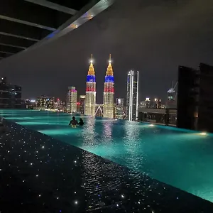 Eaton At Klcc شقة